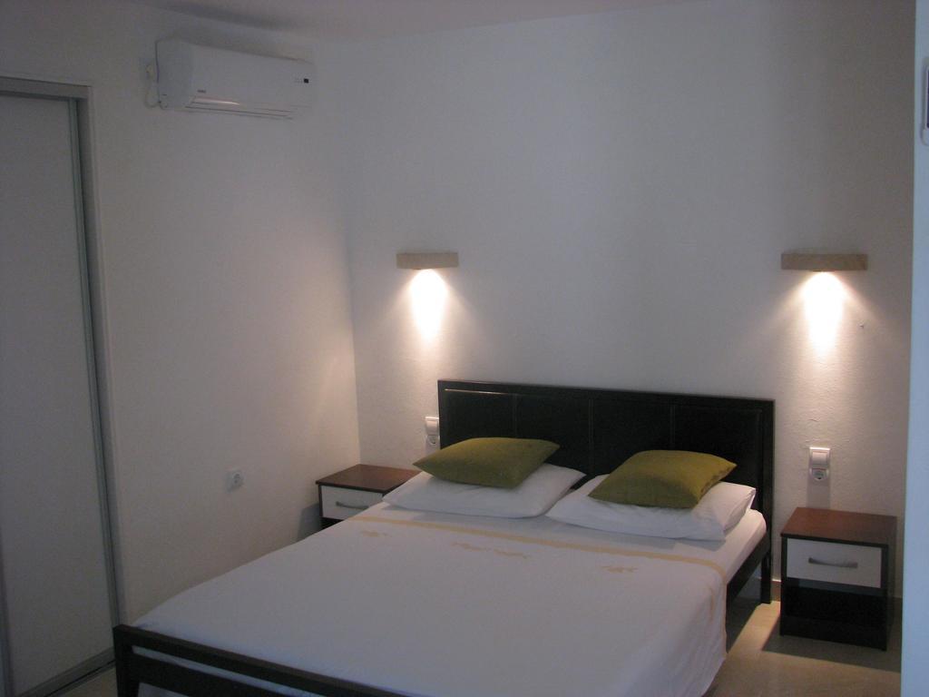 Apartments Blanka Zrnovo Rom bilde
